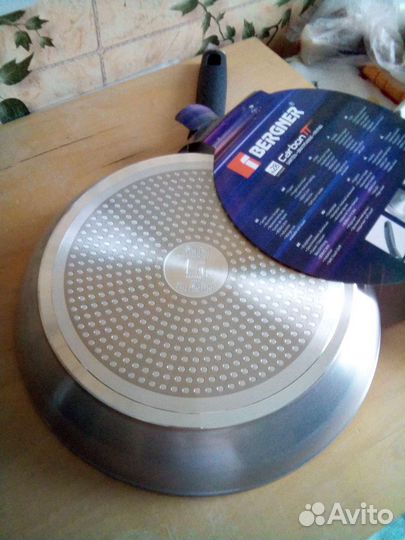 Сковорода(28см). bergner carbon 77. Австрия