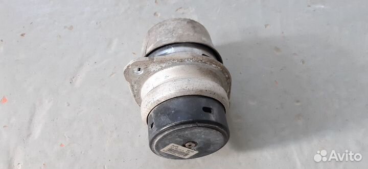 Подушка двигателя на VAG