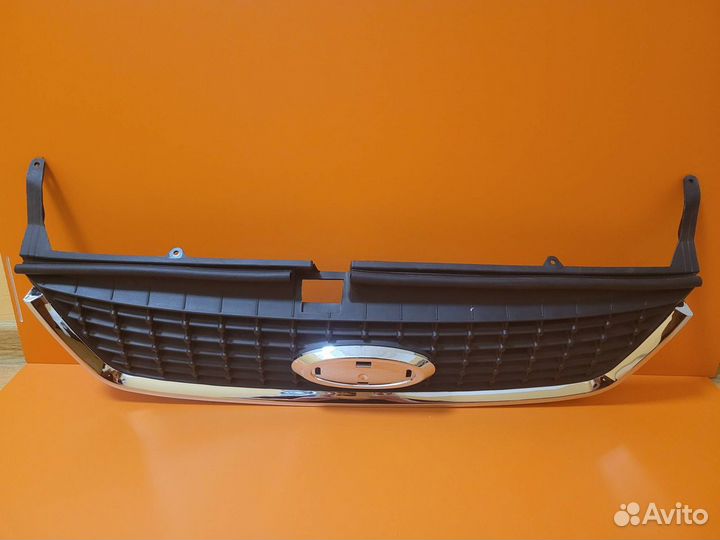 Решетка радиатора Ford Mondeo IV 07-10