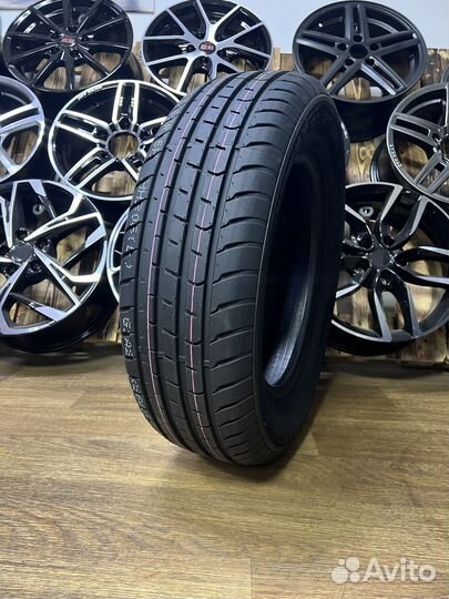 DoubleStar Maximum DH03 205/65 R15 94V