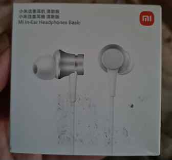 Наушники Xiaomi Mi In-Ear Headphones Basic