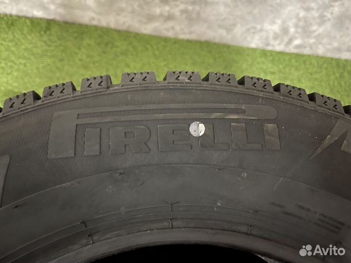 Pirelli Winter Ice Zero 225/60 R17 103T