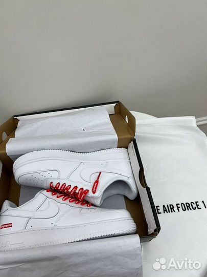 Nike air force 1 supreme