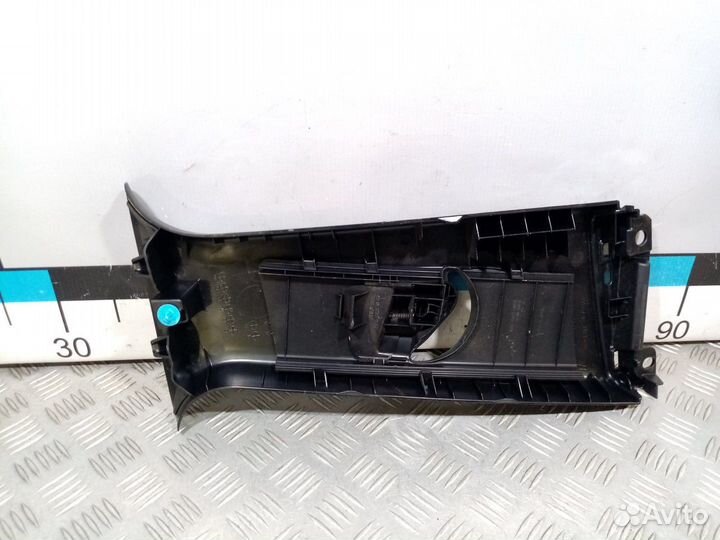 Б/У Накладка стойки центральной левой#001