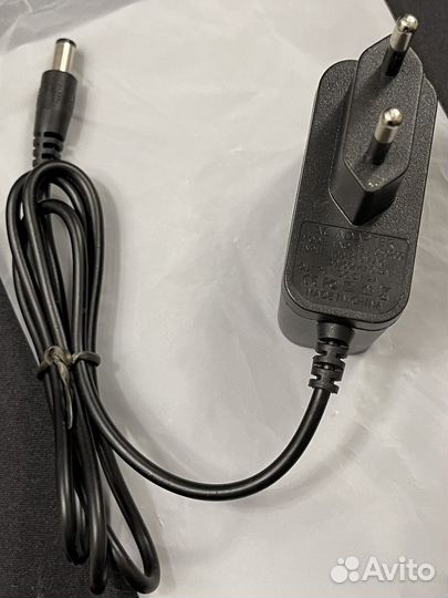 Антроид тв приставка tanix W2 4/32