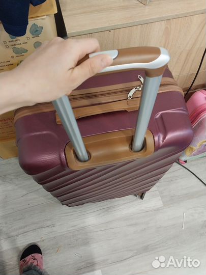 Чемодан на колесах