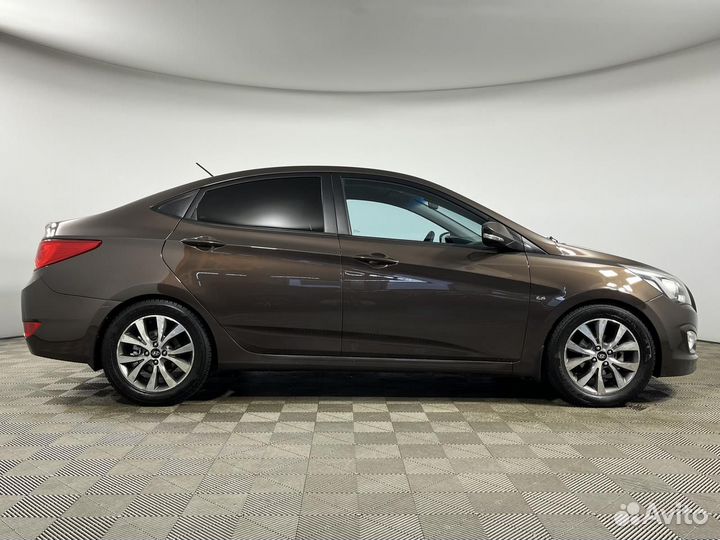 Hyundai Solaris 1.6 AT, 2015, 196 000 км