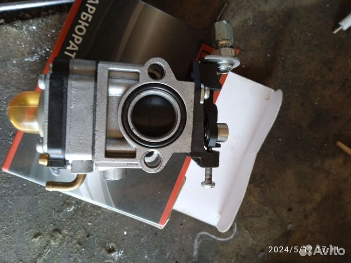 Карбюратор на триммер