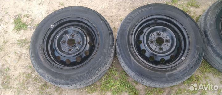 R13 Kumho Sense KR26 175/70, PCD 4x100 DIA 54