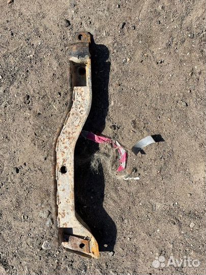 Кронштейн передний матиз