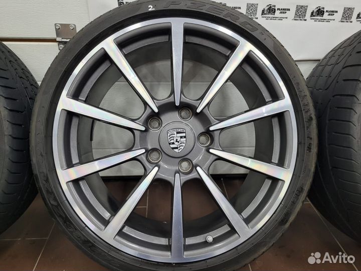 Комплект разношироких колес в сборе Porsche 991