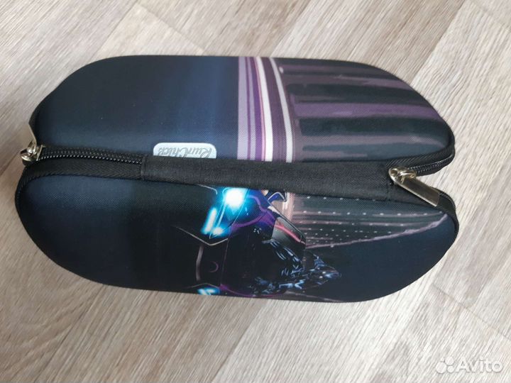 Пенал школьный новый