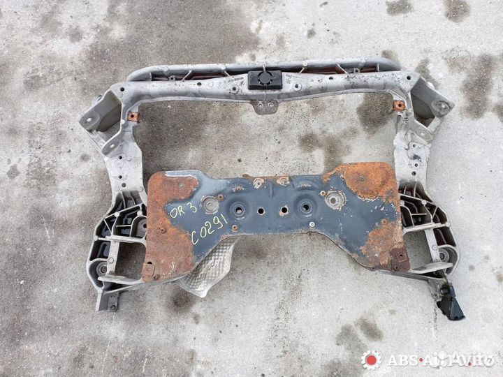Передняя балка (подрамник) Mercedes-Benz C-Класс