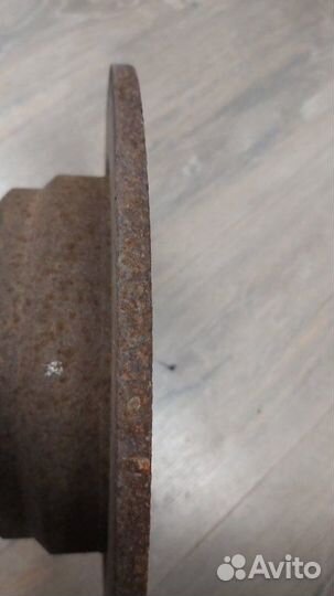 Диск тормозной задний Bmw 520I E39 M52 1996