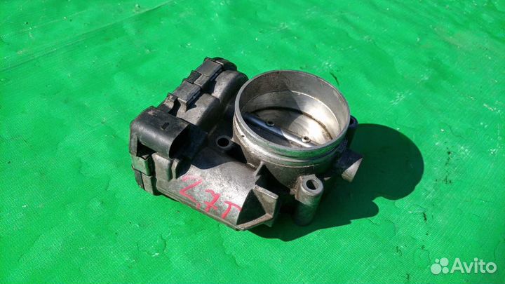 Дроссельная заслонка Audi A8 D3 4E 2004, 4,2л