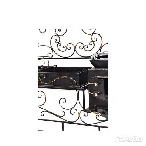 Кованый мангал с крышей