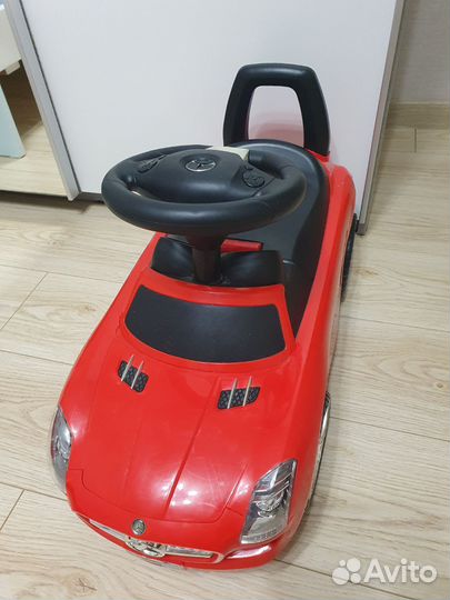 Машинка-каталка mercedes