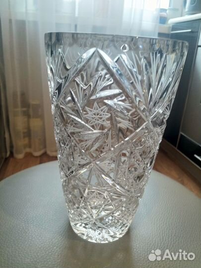 Продам вазу хрустальную времен СССР