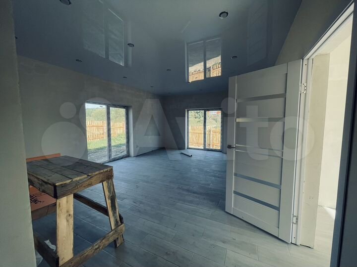 Дом 100 м² на участке 5 сот.