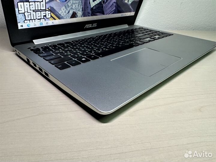 Игровой ноутбук Asus i3/2видеокарты/4gb/500gb