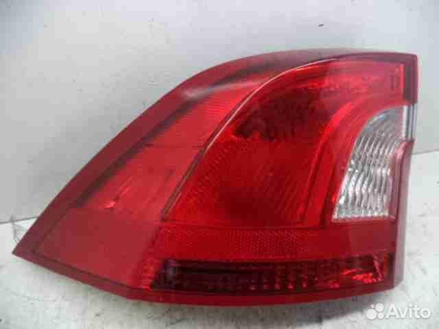 Фонарь задний наружный левый Volvo S60