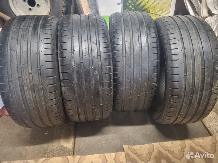 Nokian Tyres Hakka Black 2 245/40 R18 97Y