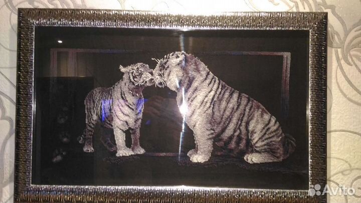 Картина вышитая крестиком