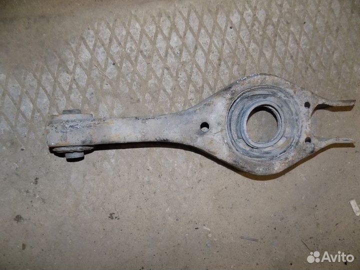 Рычаг задний поперечный Elantra 2006-2011