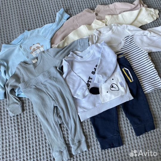 В доставке. Костюм, боди. Вещи пакетом 0-6 мес
