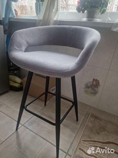 Барный стул новый