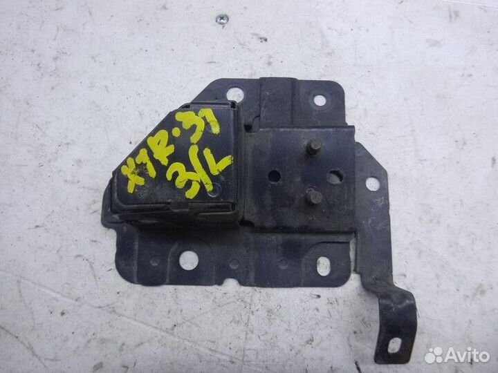 Кронштейн заднего усилителя левый nissan X-trail