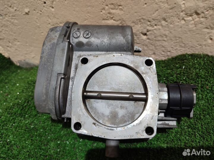 Дроссельная заслонка Mercedes-B w210 m112 3.2