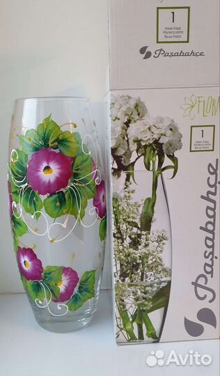 Ваза стеклянная с росписью