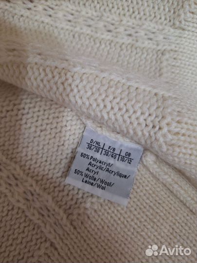 Свитер женский размер 42-44 шерсть 50%