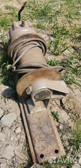 Продам лебедку