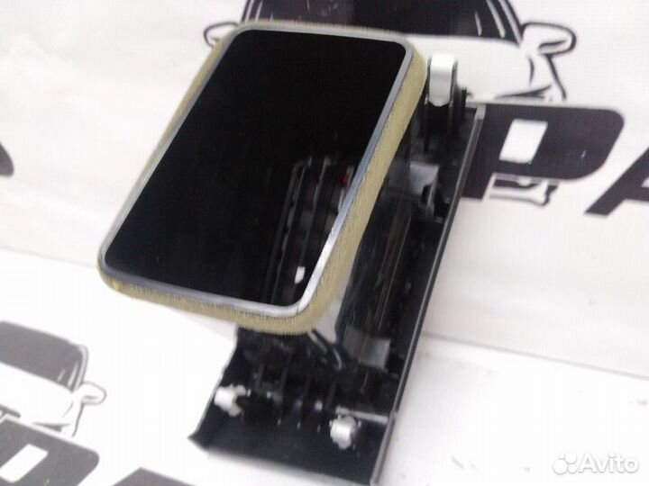 Дефлектор в торпедо Mitsubishi Outlander XL