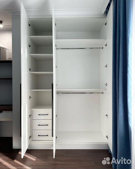 Шкаф распашной