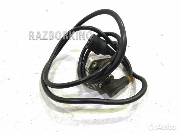 Датчик ABS передний