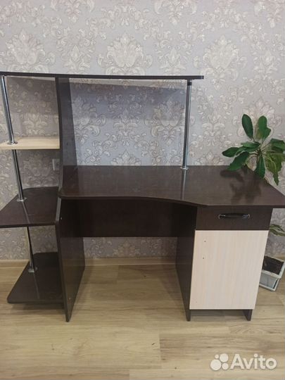 Письменный стол бу