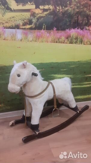Детская лошадка качалка