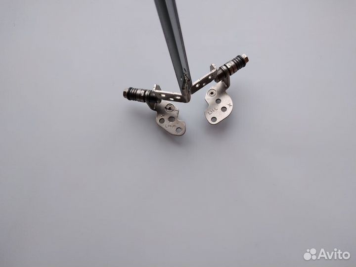 Петли для ноутбука eMachines E627