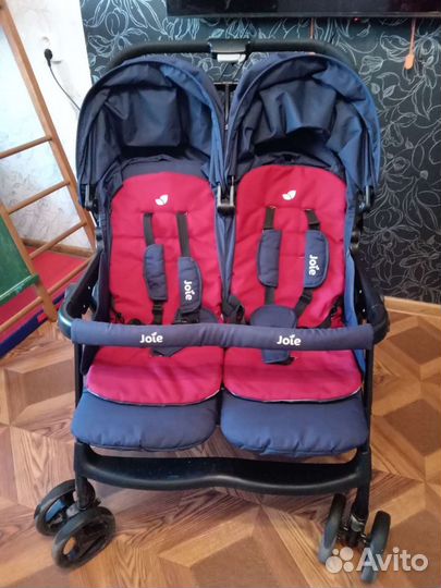 Прогулочная коляска для двойни и погодок бу