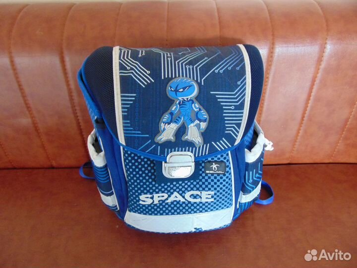 Рюкзак Портфель для младшего школьника