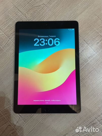 Планшет apple iPad 6