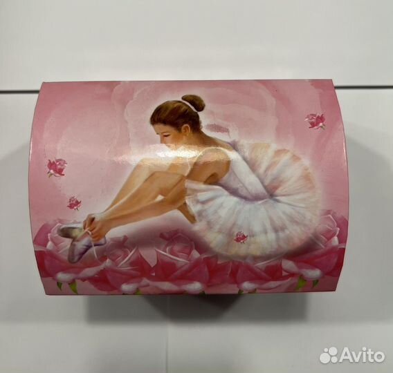 Музыкальная шкатулка с балериной