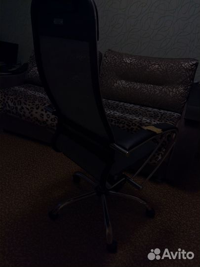 Компьютерное кресло