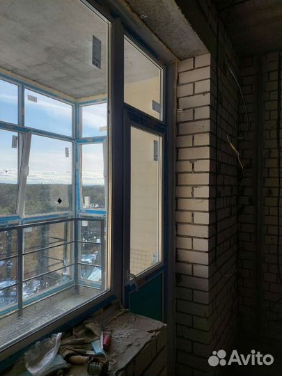 Дверь со стеклопакетом