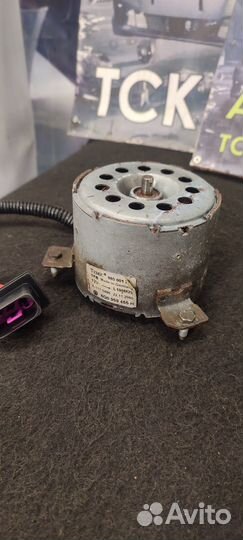 Моторчик вентилятора радиатора Seat Ibiza