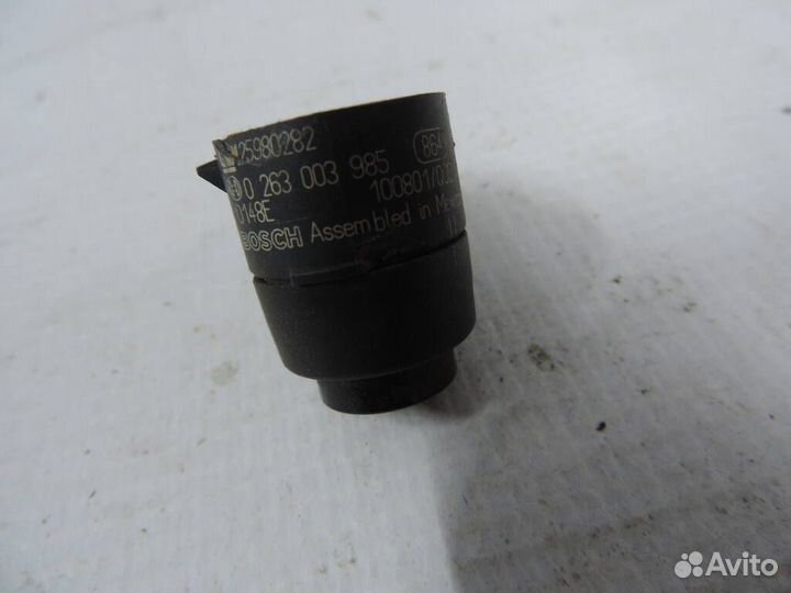 Датчик парктроника передний Cadillac SRX 2010 -2017