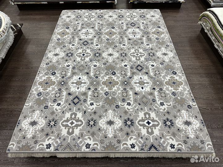 Ковер 2.5х3.5 новый